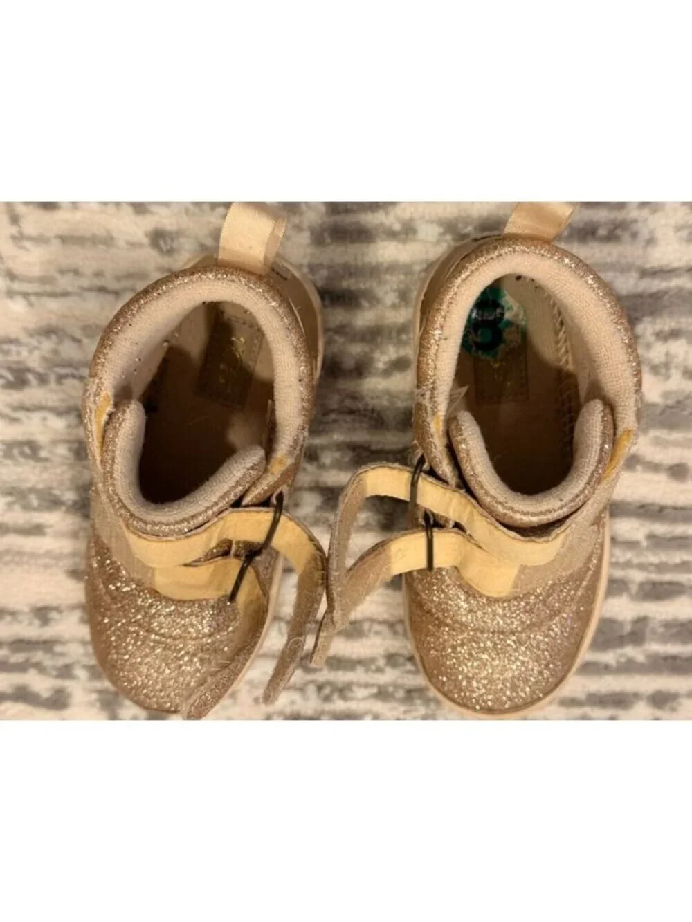 UGG toddler size 8 Pritchard Sparkles Trainer Gold Sneaker Boots S/N 1092409T
